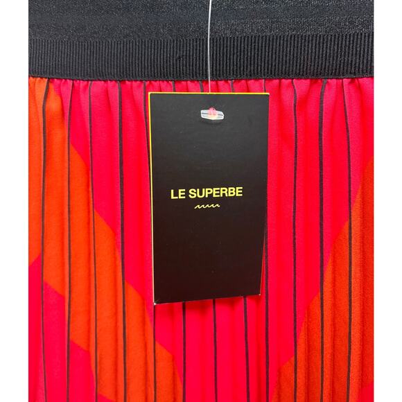 NWT Le Superbe Red Pleated Chevron Skirt, Long, Elastic Waist, Women’s Size M - Picture 5 of 8